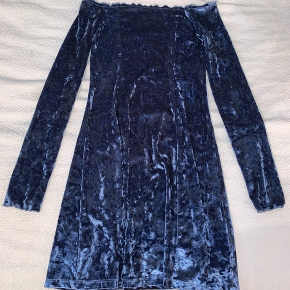 hollister blue velvet dress BEST DRESSED VELVET MINI DRESS – AKIRA main image 0